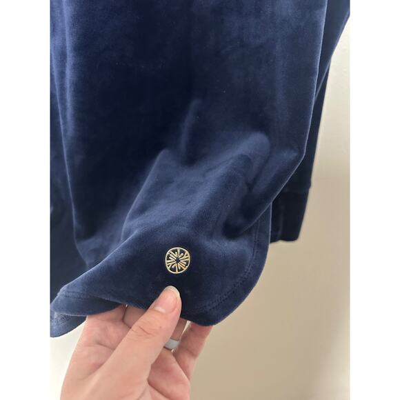 Lilly Pulitzer Women's Blythe Velour Pullover in Low Tide Navy Long Sleeve Sz L - Picture 2 of 6